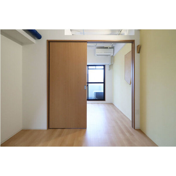 SERENiTE-04の内装