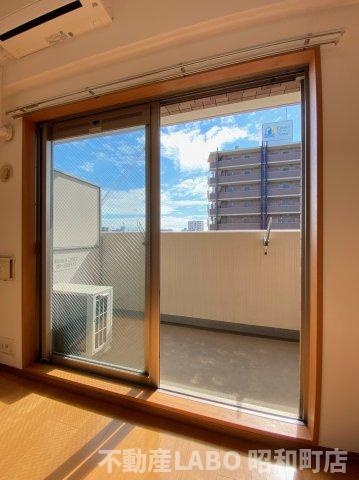 レジュールアッシュ天王寺のバルコニー