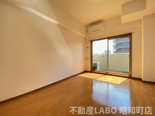 レジュールアッシュ天王寺の洋室