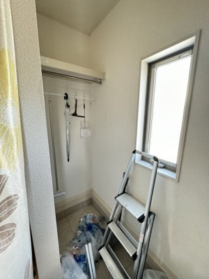 【収納】 | 君津市人見中古戸建 | シューズクローゼット