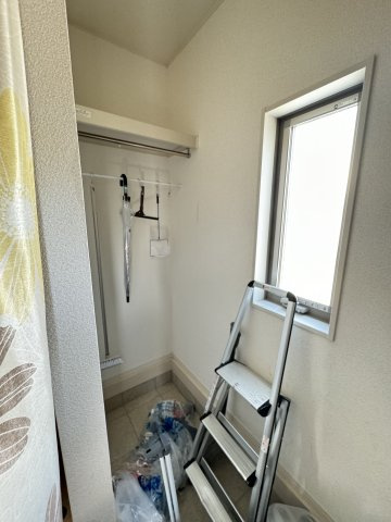 【収納】 | 君津市人見中古戸建 | シューズクローゼット