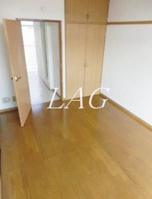 【寝室】 | メゾネット泉 | 寝室です。