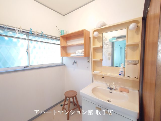 羽根野すえ邸２の洗面所