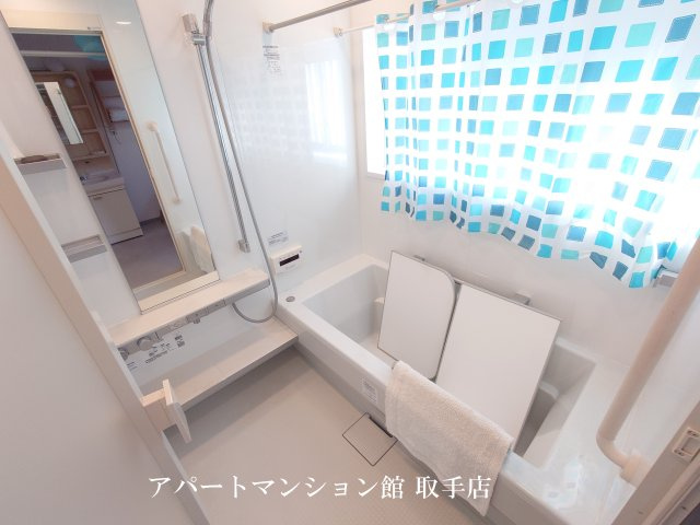 羽根野すえ邸２の浴室