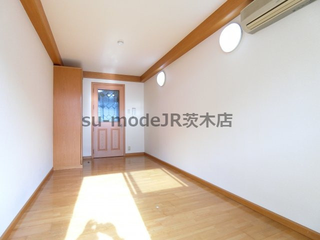 ヴィラサンクの居間・リビング