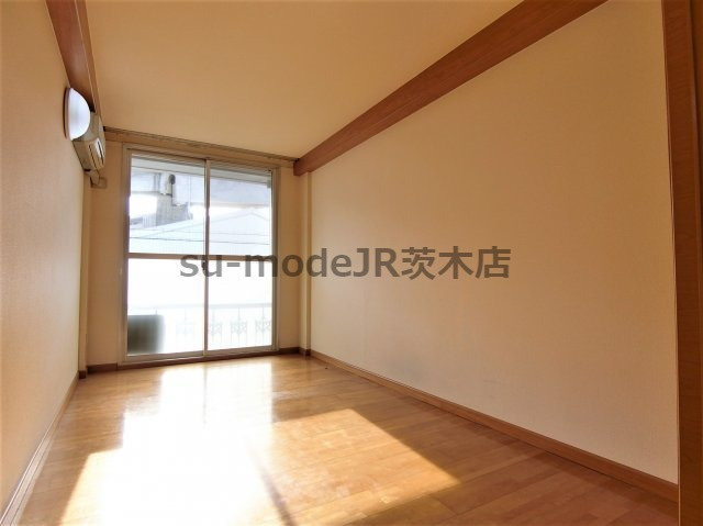 ヴィラサンクの洋室