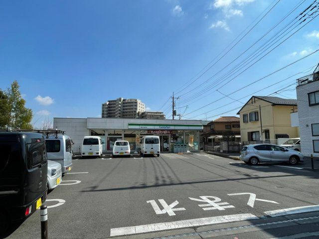 松戸市常盤平西窪町新築戸建【常盤平第三小：5分】の周辺|ファミリーマートまで530ｍ