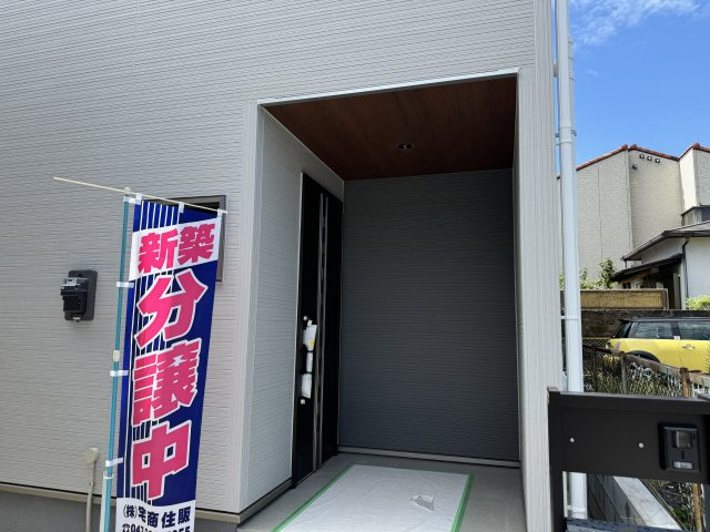 松戸市常盤平西窪町新築戸建【常盤平第三小：5分】のエントランス|エントランス・玄関ポーチ