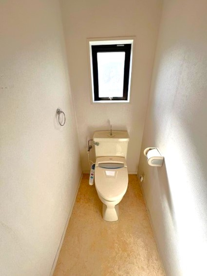 最上階メゾネットタイプ■ＬＤＫ２７帖の広々間取り■オール電化３ＬＤＫ住戸■グランフォルム清水別邸のトイレ|６階トイレ