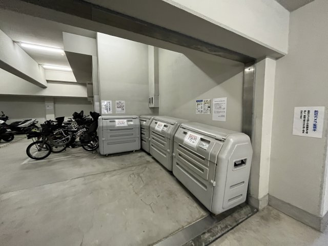最上階メゾネットタイプ■ＬＤＫ２７帖の広々間取り■オール電化３ＬＤＫ住戸■グランフォルム清水別邸のその他|マンション敷地内ゴミ捨て場