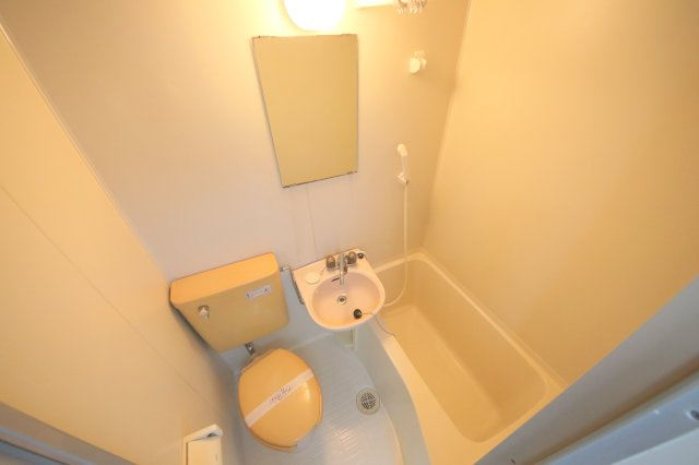 法蓮町第3マンションの浴室