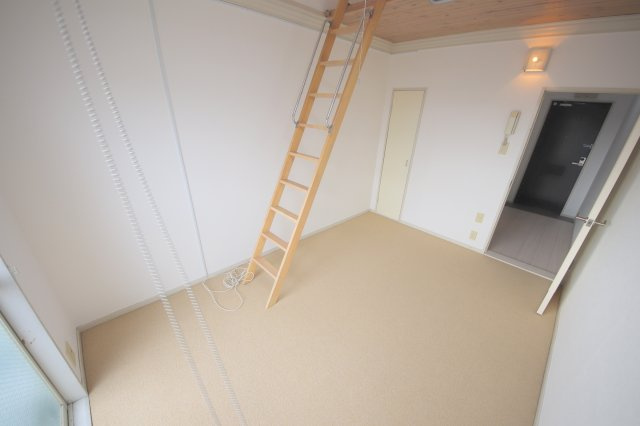 法蓮町第3マンションの内装