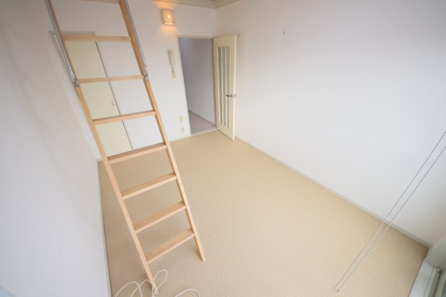 法蓮町第3マンションの内装