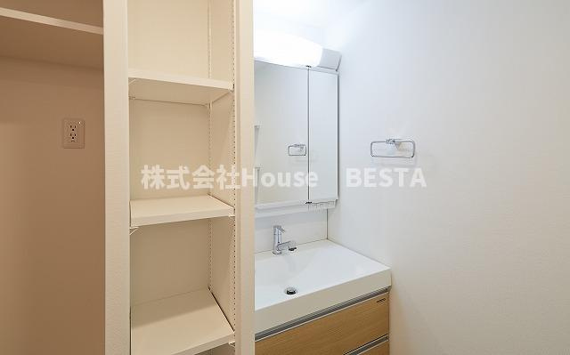 OTOWA神戸元町の独立洗面台