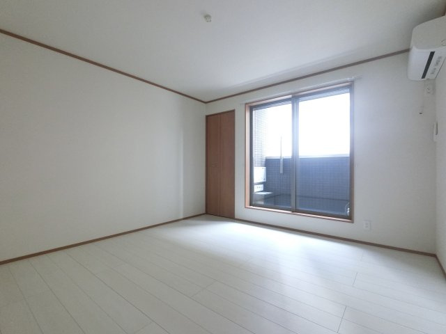 マザーユニックス船橋本町 の居間・リビング