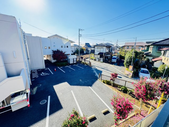 松戸市八ヶ崎５丁目新築戸建（八ヶ崎14期）の展望|バルコニーより南側眺望・隣地駐車場につき日当たり良好♪・