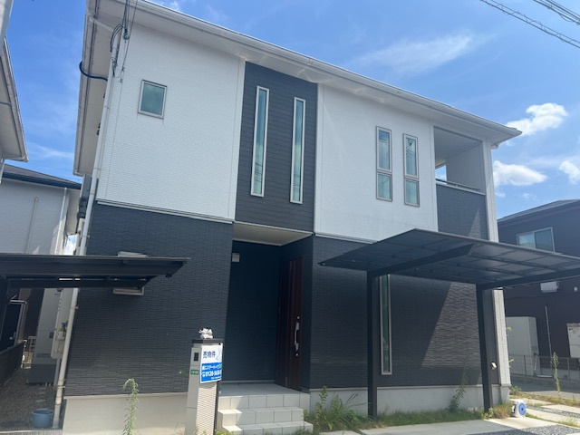 三田市あかしあ台２丁目　中古戸建