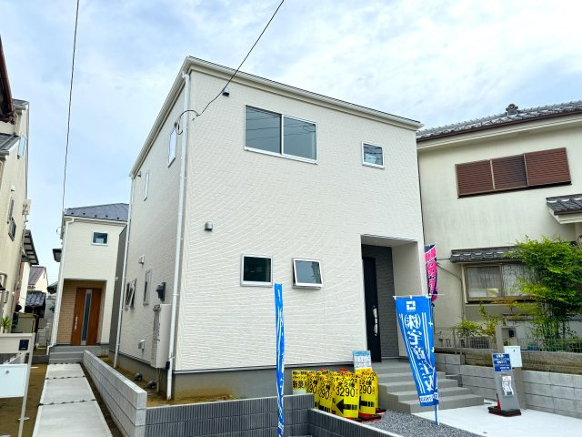 松戸市八ケ崎５丁目新築戸建【八ヶ崎小学校：9分】の外観|1号棟・完成済み内覧可能です！