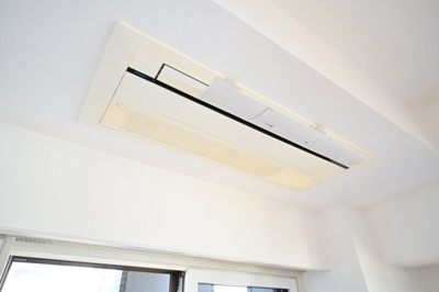 【設備】 | サンウッド目白台 | エアコン（リビング）