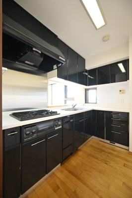 【キッチン】 | サンウッド目白台 | 3口ガスコンロ・グリル付