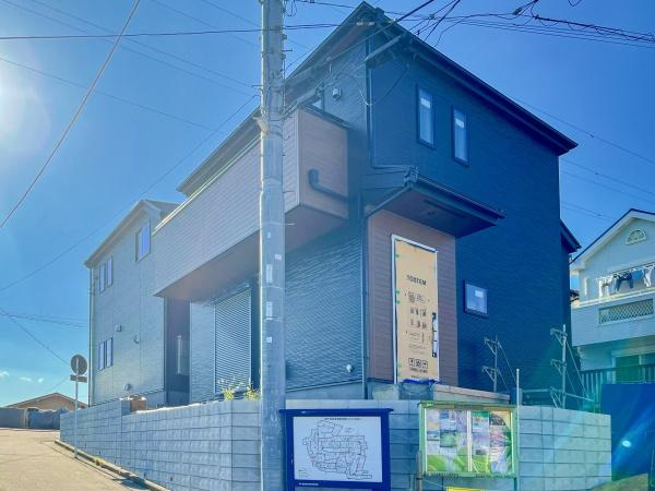 横浜市南区六ツ川２丁目の新築一戸建の前面道路含む現地写真|閑静な住宅地でゆったりとお過ごし頂けます。
現地と合わせて周辺環境もご案内致します。