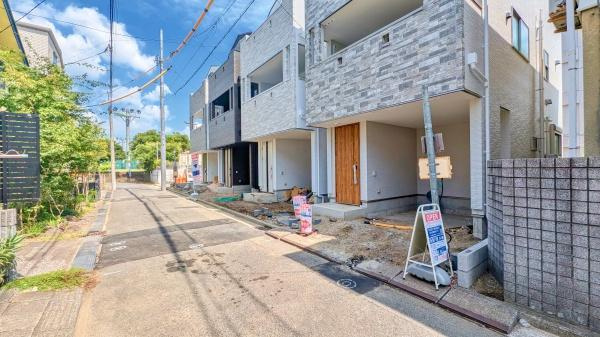横浜市磯子区杉田５丁目の新築一戸建の前面道路含む現地写真|周辺環境も合わせてご案内させて頂きます！
お気軽にお問い合わせ下さい！