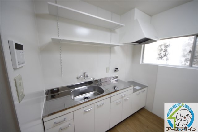 朝霧南町4丁目貸家のキッチン