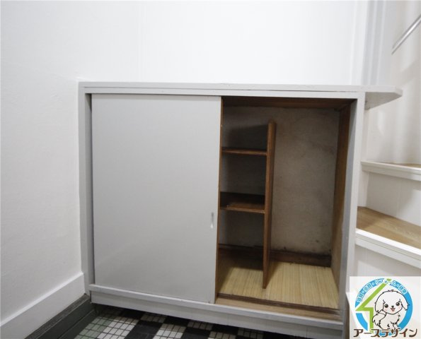 朝霧南町4丁目貸家の収納