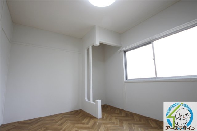 朝霧南町4丁目貸家の寝室
