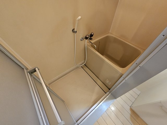 ファーストマンションの浴室