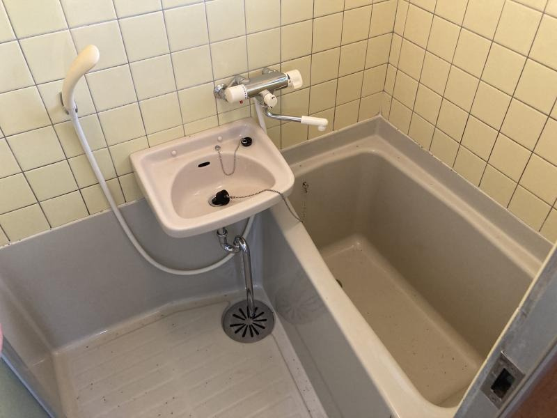 中越コーポの浴室|きれいなお風呂です