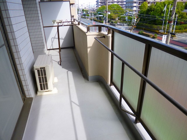 【バルコニー】