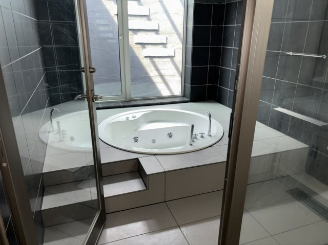 北見市中央三輪３丁目戸建の浴室