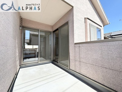 【バルコニー】 | 姫路市飾磨区細江　一戸建て | 陽当たり良好バルコニー♪