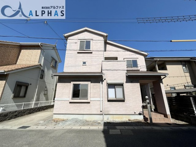 【外観】 | 姫路市飾磨区細江　一戸建て | 令和6年8月リフォーム済！！エネファーム、床暖房搭載の家♪閑静な住宅街の陽当たり通風良好の家♪