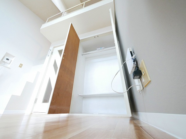 シティパレス新大宮P-5の収納