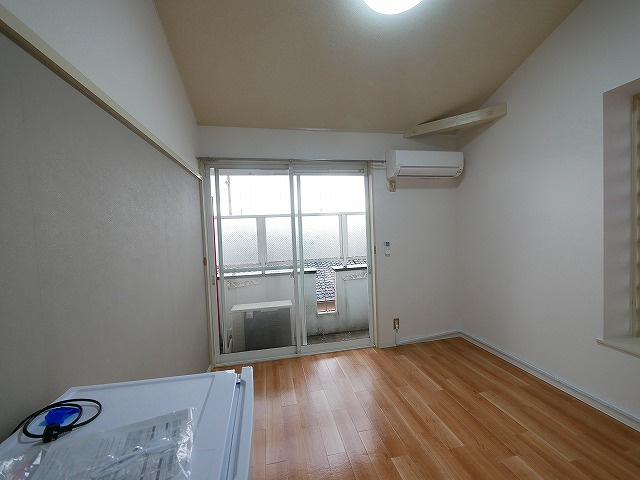 シティパレス新大宮P-5の洋室