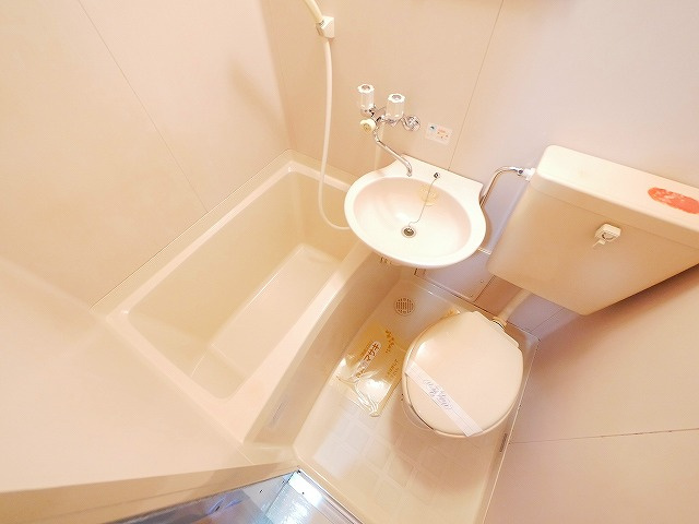 シティパレス新大宮P-5の浴室