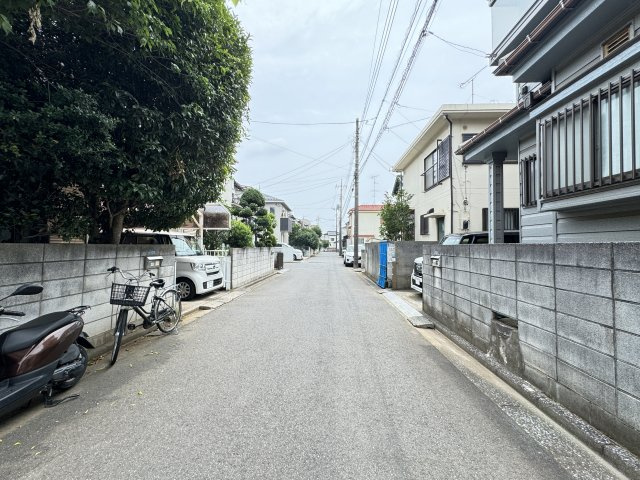 鎌ケ谷市北中沢２丁目新築戸建（北中沢７期）の前面道路含む現地写真|北側前面道路
