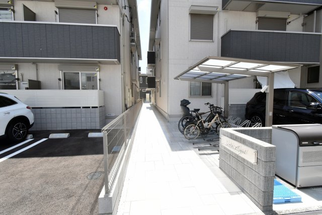 ヴェラアズールのその他