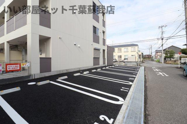 ニューコスモの駐車場|駐車スペースもあります