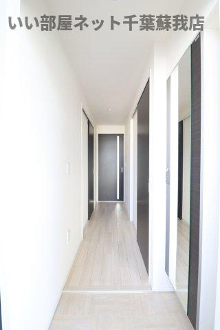 ニューコスモの玄関|収納もある玄関です