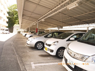 【その他共用部分】 | 建物内に駐車場も完備。