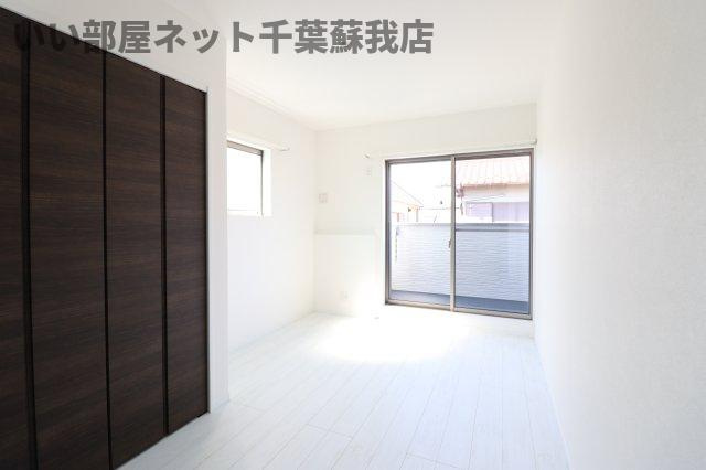 ミリアビタ大森台Ⅱ の洋室|落ち着いた色調の洋室です