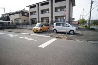 【駐車場】