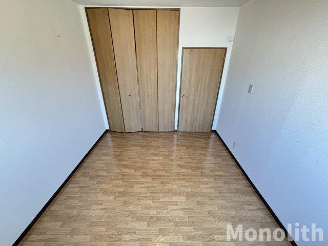 サンモール中井の洋室