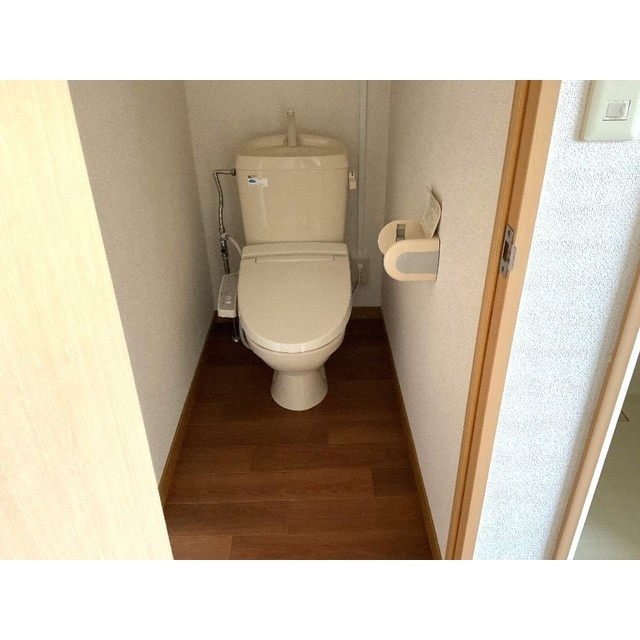 ブランドール北之幸谷3のトイレ