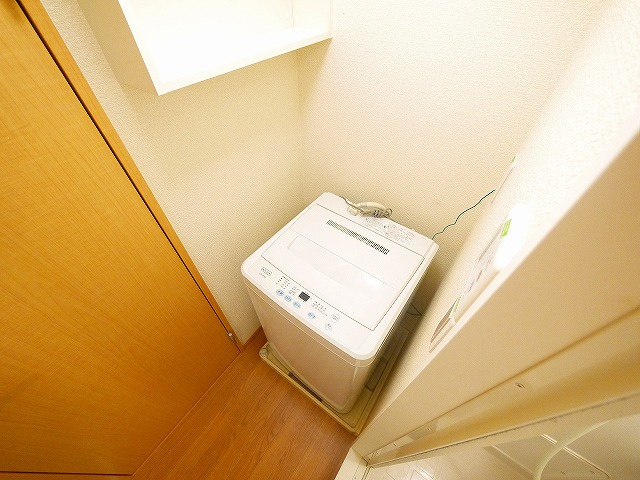 レオパレス大陽伍番館の設備|洗濯機が室内にあると便利です