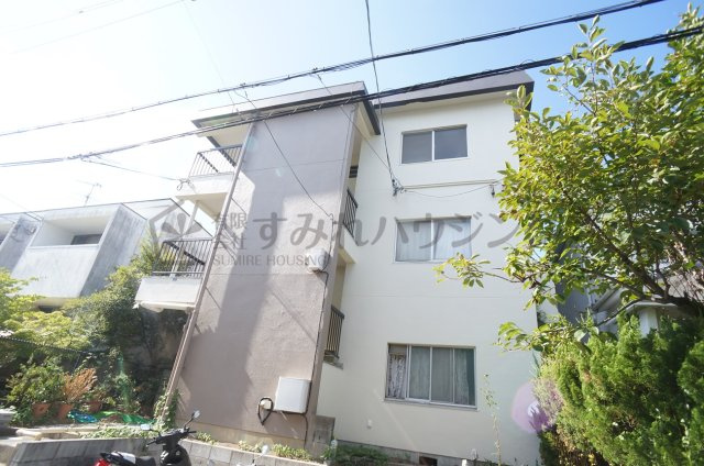 光マンションの外観