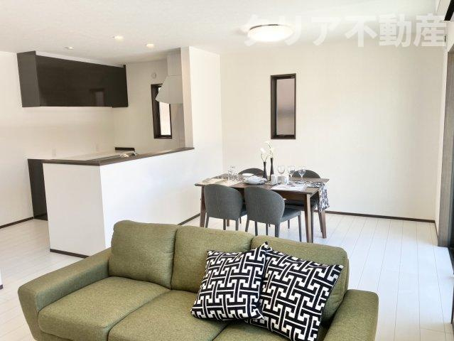 【居間・リビング】 | 伊勢崎市寿町　未入居戸建て